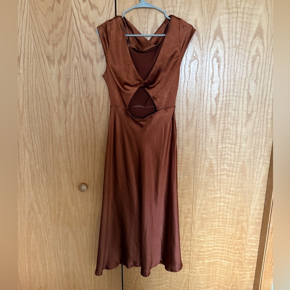 Hello Molly Rust-Brown Midi Dress - Picture 5 of 7